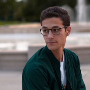 Meet your Posher, Alex